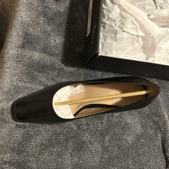 BRAND NEW - 27 Edit by naturalizer - Picture 2 of 4